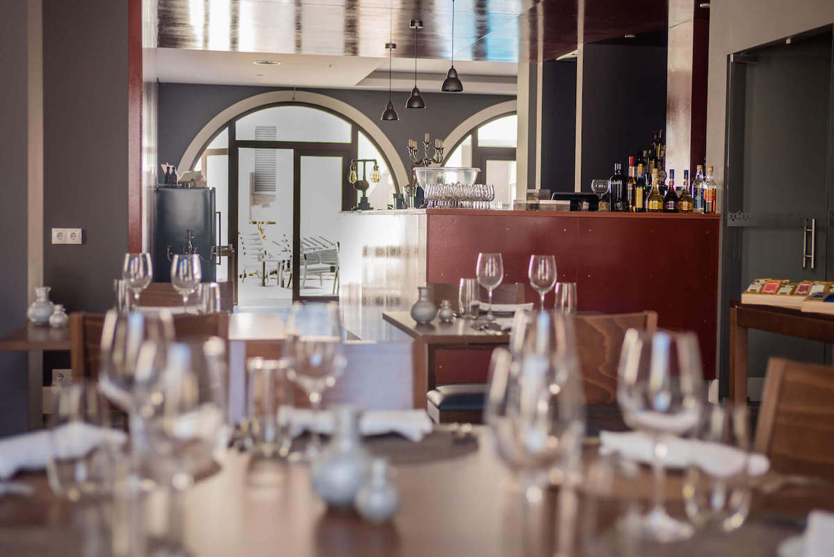 restaurant-img1-1200px